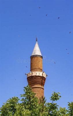  A Mezquita Ulu de Konya: Uma jóia arquitetônica e um portal para a espiritualidade!